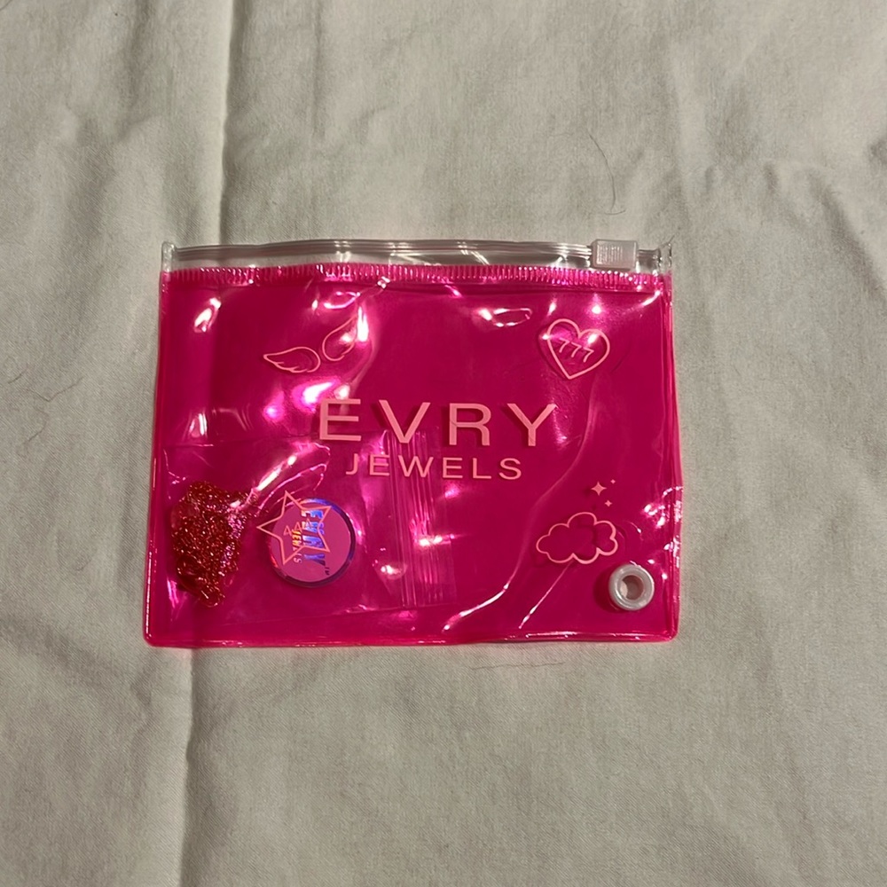 Evry jewels Initial L necklace gold